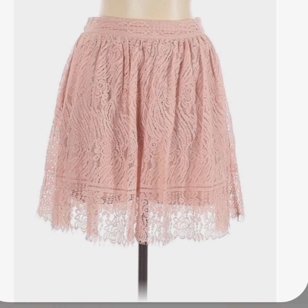 Target blush light mauve pink rose floral lace mini skirt xhilaration